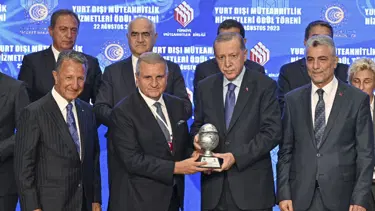 Halil Bağıban, ENR ödülünü Cumhurbaşkanı Erdoğan’ın elinden aldı