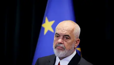 Arnavutluk, hükümeti yapay zekaya bırakmak istiyor: İnsanlardan iyi yönetir