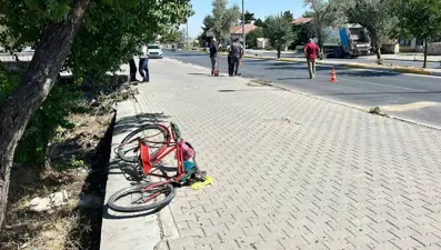 Otomobilin çarptığı bisiklet sürücüsü yaşamını yitirdi: Kayseri'de feci kaza