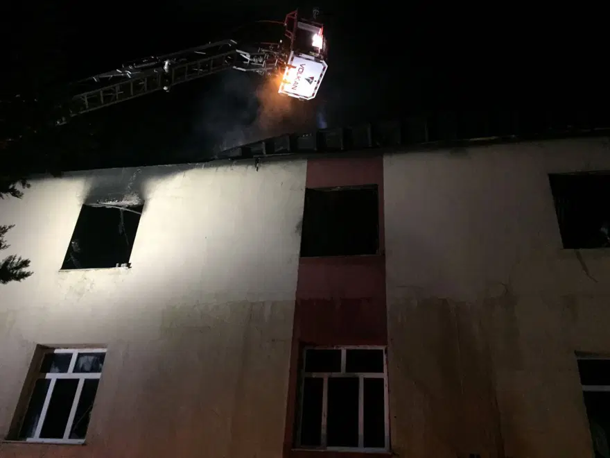 Adana'da yangın: 12 kişi hayatını kaybetti 16