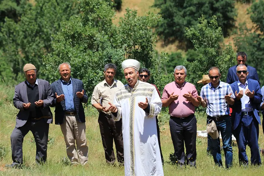 Yaylada "bal duası"na çıktılar 6
