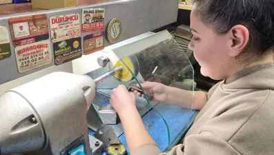 Aydın’ın tek kadın kuyumcusu tezgaha geçti! ''Bugüne kadar hep erkek mesleği olarak gördük''