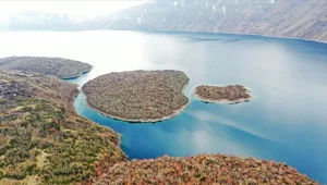 Nemrut Jeoparkı'nın UNESCO ağına alınması için arazide çalışma yapıldı Nemrut Jeoparkı'nın UNESCO ağına alınması için arazide çalışma yapıldı