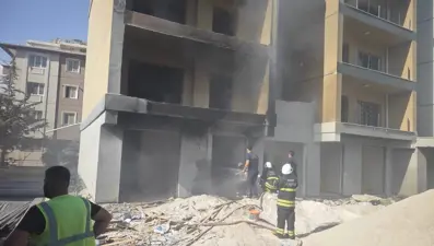 Hatay'da inşaat halindeki binada yangın