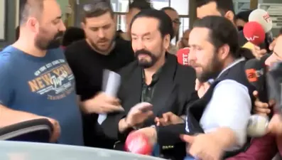 AdnanOktar davasında flaş patladı, mahkeme salonu karıştı: “Nereden bilelim İsveçderin devleti olmadıklarını?”
