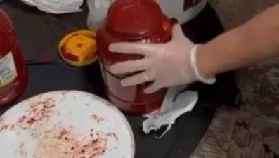 Salça bidonunda uyuşturucu zulası!