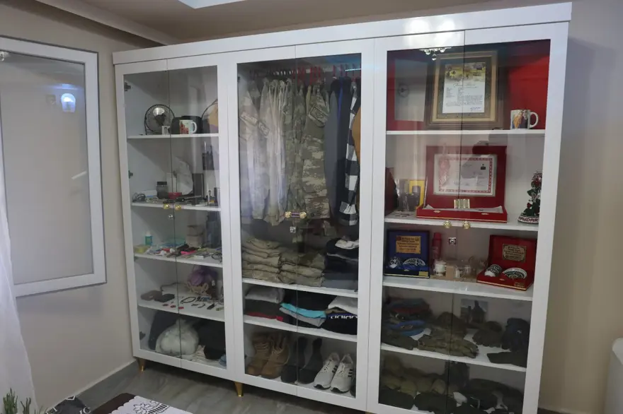 ''SEVİLMEYİ VE SEVMEYİ BİLİRDİ'' 2