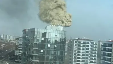 Diyarbakır’da yangın paniği: Plaza tahliye edildi