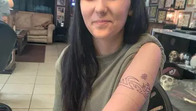 Saçını boyattı, sonu facia oldu: 18 yaşındaki genç kızın kafasında delik açıldı