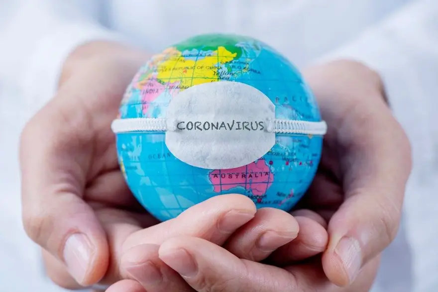 Corona virüsten koruyan gelinlik tasarlandı 4