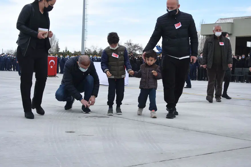 Şehit Pilot Burak Gençcelep'e veda 24