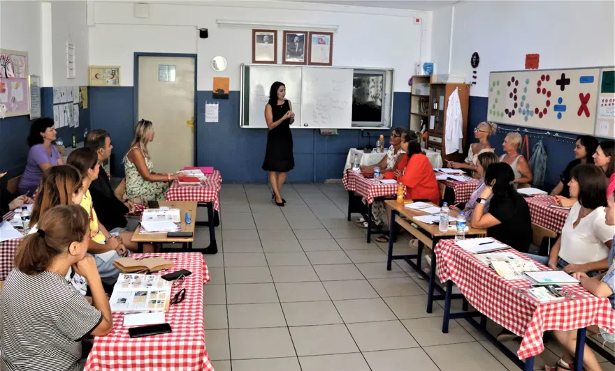 Antalya'ya gelen Rus ve Ukraynalılar aynı sınıfta 1