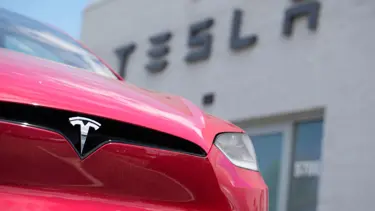 Tesla'nın maliyetleri düşürme çabası: Otomobillere zam yaptı