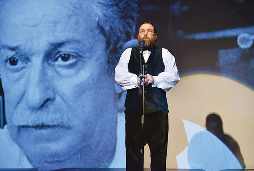 Dümbüllü'nün fesi artık Şevket Çoruh'ta (Baba Sahne açıldı) 3