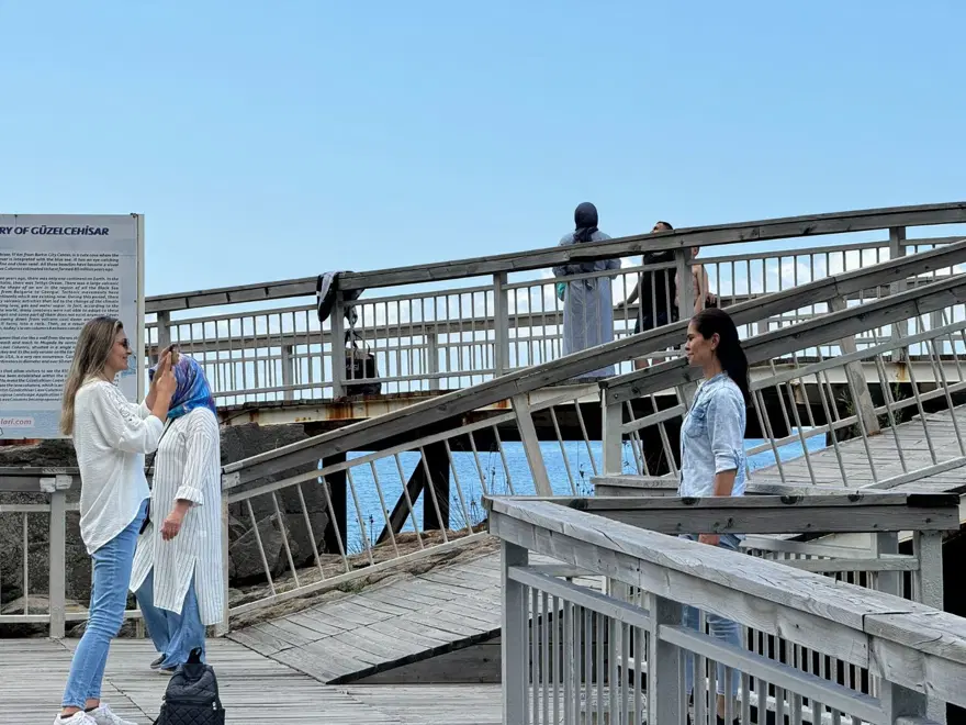 80 milyon yıllık! Rus turistlerin ilgisini çekiyor, 7 yılda 1 milyon kişi ziyaret etti 3 80 milyon yıllık! Rus turistlerin ilgisini çekiyor, 7 yılda 1 milyon kişi ziyaret etti 3