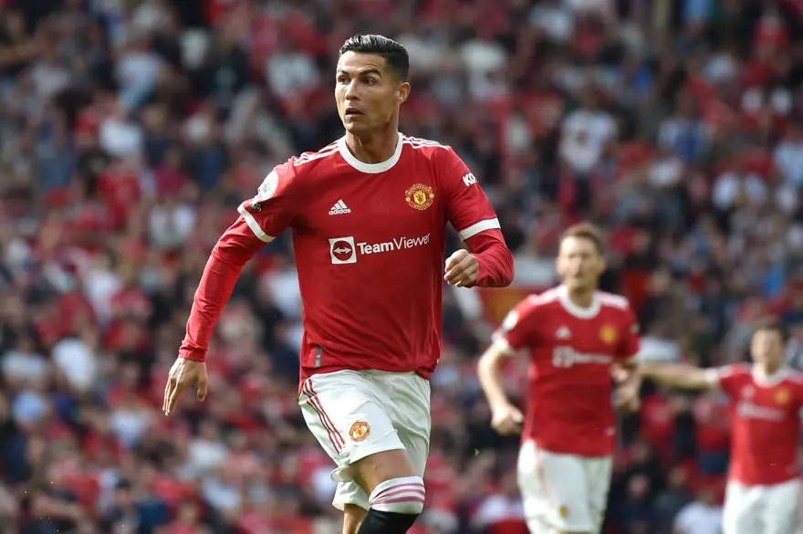 Cristiano Ronaldo'yu dolandıran seyahat acentesi çalışanına hapis 5 Cristiano Ronaldo'yu dolandıran seyahat acentesi çalışanına hapis 5