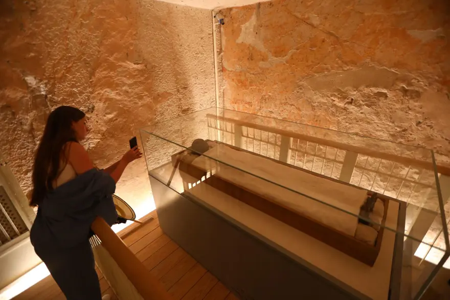 Tutankamon'un hazineleri mezarının keşfedilişinin 100. yılında tek müzede toplanıyor 3