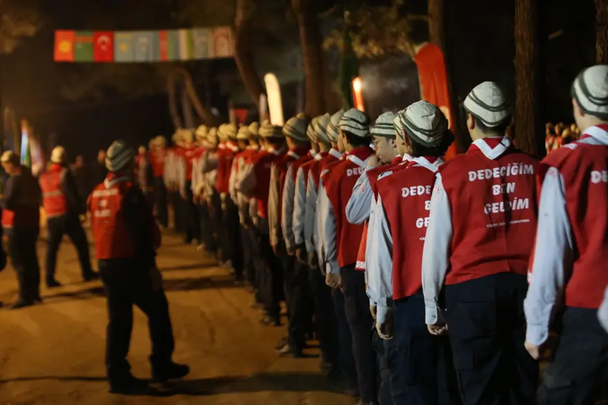 Çanakkale Kara Savaşları'nın 109. yılı: 57. Alay Vefa Yürüyüşü 6 Çanakkale Kara Savaşları'nın 109. yılı: 57. Alay Vefa Yürüyüşü 6