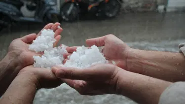 Manisa'da dolu yağışı etkili oldu