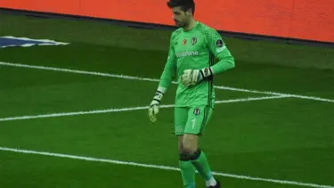 Fabri alkışlarla kenara!