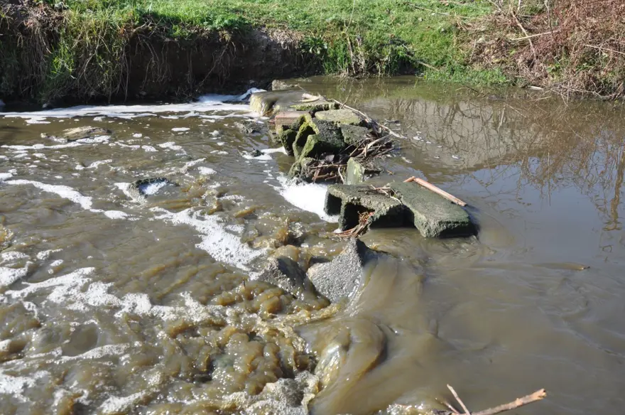 Saranlı Deresi'nin rengi değişti 2
