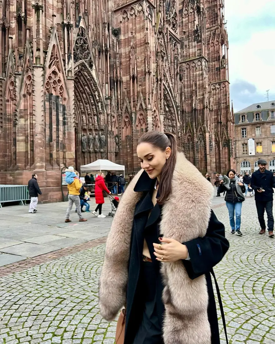 Fahriye Evcen'in Strazburg pozları gündem oldu 4