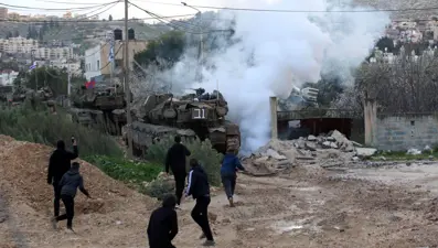 İsrail'den Batı Şeria'ya baskın: 2002'den beri ilk kez tank kullanıldı