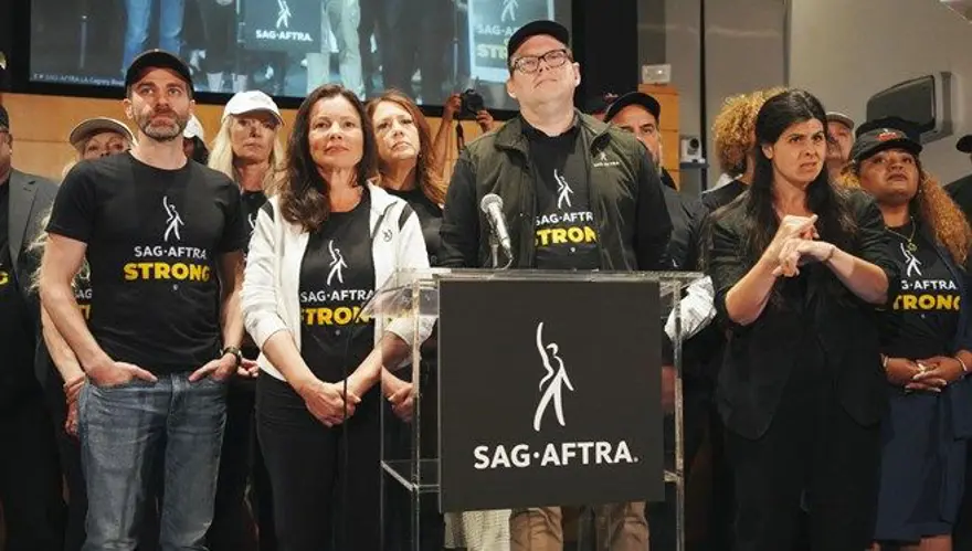 Hollywood oyuncularının grevi sonlandı: Büyük bir zafer! 3 Hollywood oyuncularının grevi sonlandı: Büyük bir zafer! 3