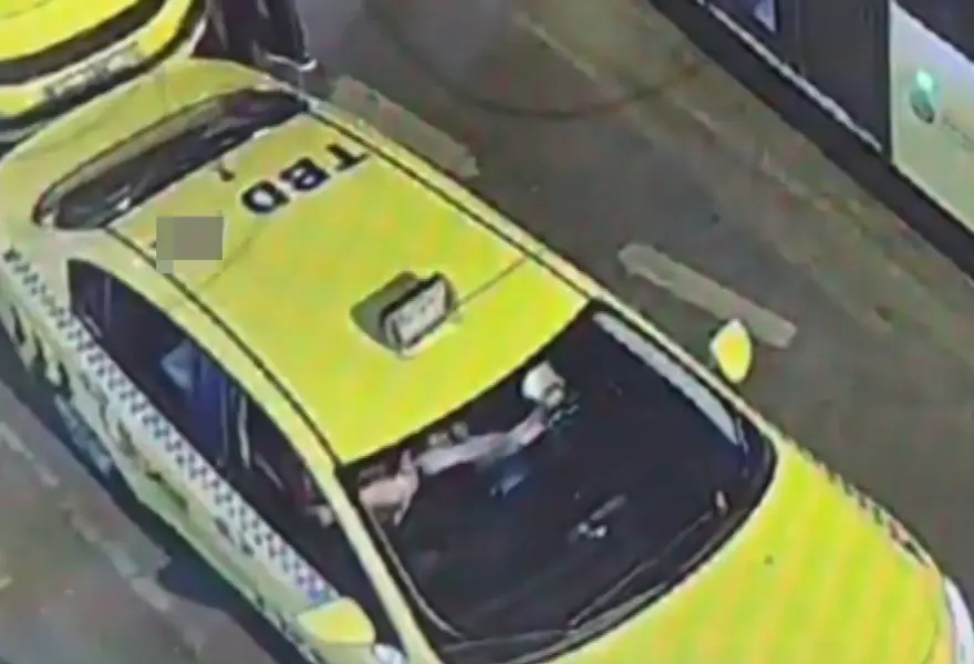 Kendilerine bağlı çok sayıda taksi var!İstanbul’da 24 kişilik çeteye eş zamanlı baskın 1 Kendilerine bağlı çok sayıda taksi var!İstanbul’da 24 kişilik çeteye eş zamanlı baskın 1