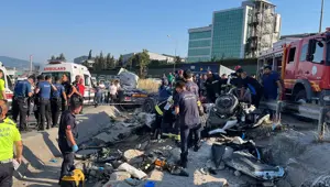 Kocaeli'de feci kaza: 5 ölü, 1 yaralı