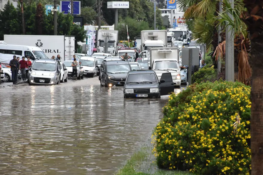 Bodrum yine sular altında 