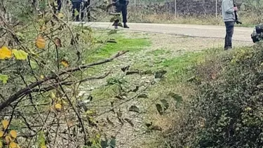 Kovalamacada hareketli dakikalar: Polise yakalanınca tüfeği kafasına dayadı