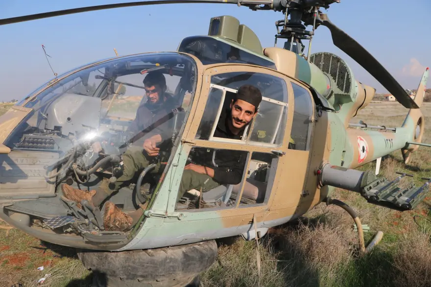 Esad'ın saldırılarda kullandığı uçaklar! Hama Hava Üssü görüntülendi 7 Esad'ın saldırılarda kullandığı uçaklar! Hama Hava Üssü görüntülendi 7