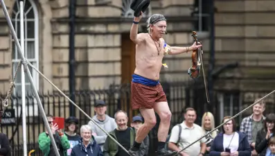 Dünyanın en büyük sahne sanatları festivali Fringe Festival Edinburgh'da düzenlendi