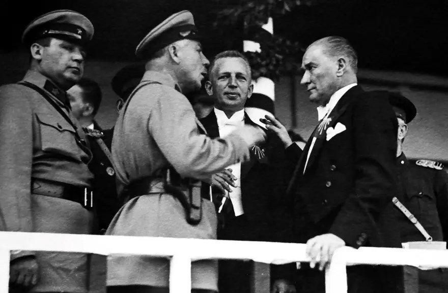 Cumhuriyet 102 yaşında! Dijital restorasyonla yenilenmiş 100 Atatürk fotoğrafı 8