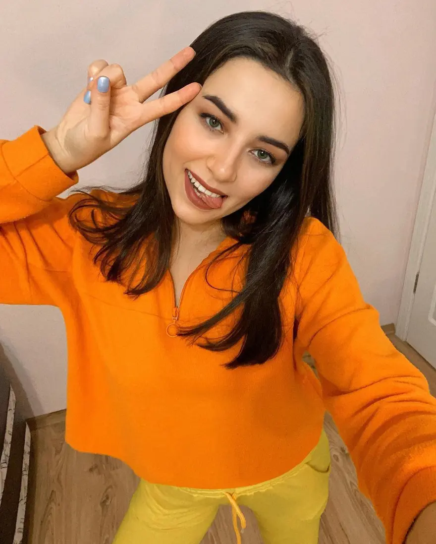 TikTok'un en çok takip edilen fenomenleri Nursema Altuntaş, Ceren Yaldız ve Yeliz Korkmaz konuştu, ntv,röportaj 30