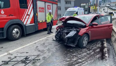 Maltepe'de trafik kazası: 5 yaralı