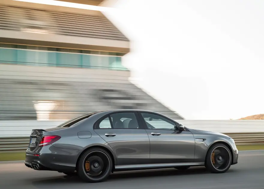 Sıra dışı seçenek: Mercedes-AMG E63 S 8