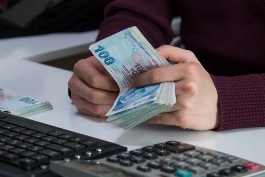 YÜZDE 35'LİK ZAMDA 22 BİN 952 LİRA 12