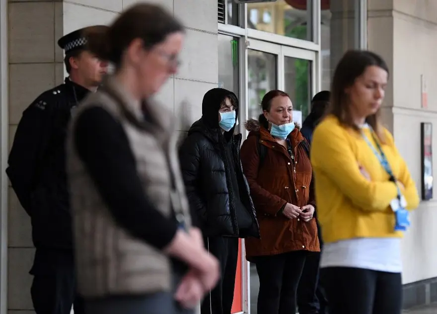 Birleşik Krallık'ta karantina iki hafta önce uygulansaydı 30 bin hayatkurtulabilirdi 5