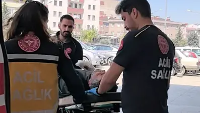Elini makineye kaptırdı, üç parmağı koptu