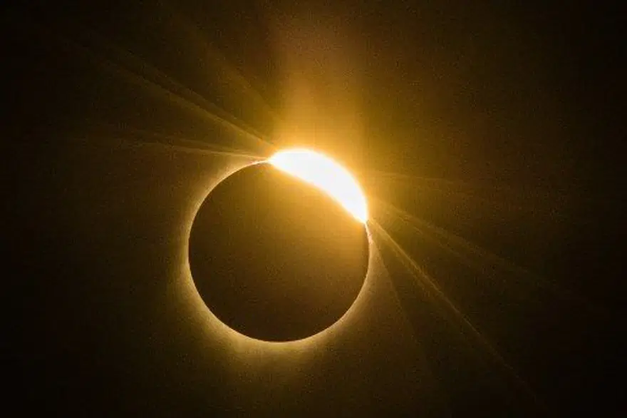 NASA'dan canlı yayın kararı (Tam Güneş Tutulması Türkiye’den izlenebilecek mi?) 15