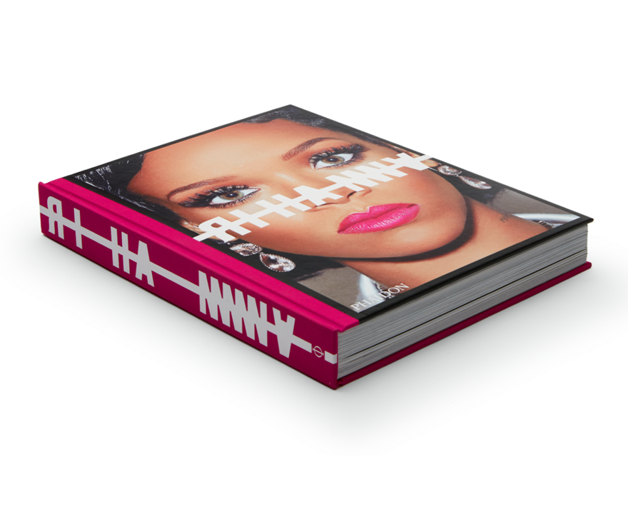 Rihanna kitap çıkardı: The Rihanna Book 1