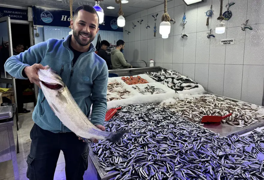 Sezon bereketli başladı: Kilosu 150 lira, 10 gündür tezgahtan eksik olmuyor 3