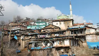 İç içe 35 ev! Burası Nepal değil Manisa