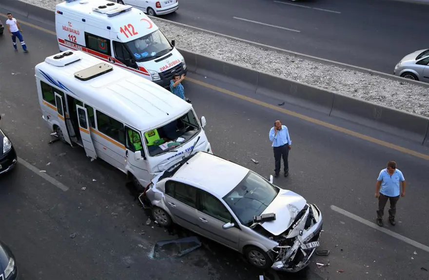 Başkentte zincirleme trafik kazası 1