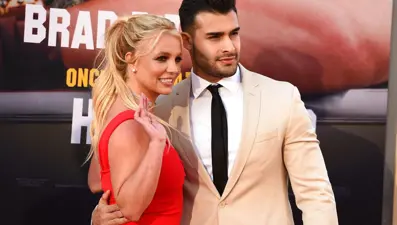 Britney Spears ile Sam Asghari resmen boşandı: Yeni yaşına bekar girdi!