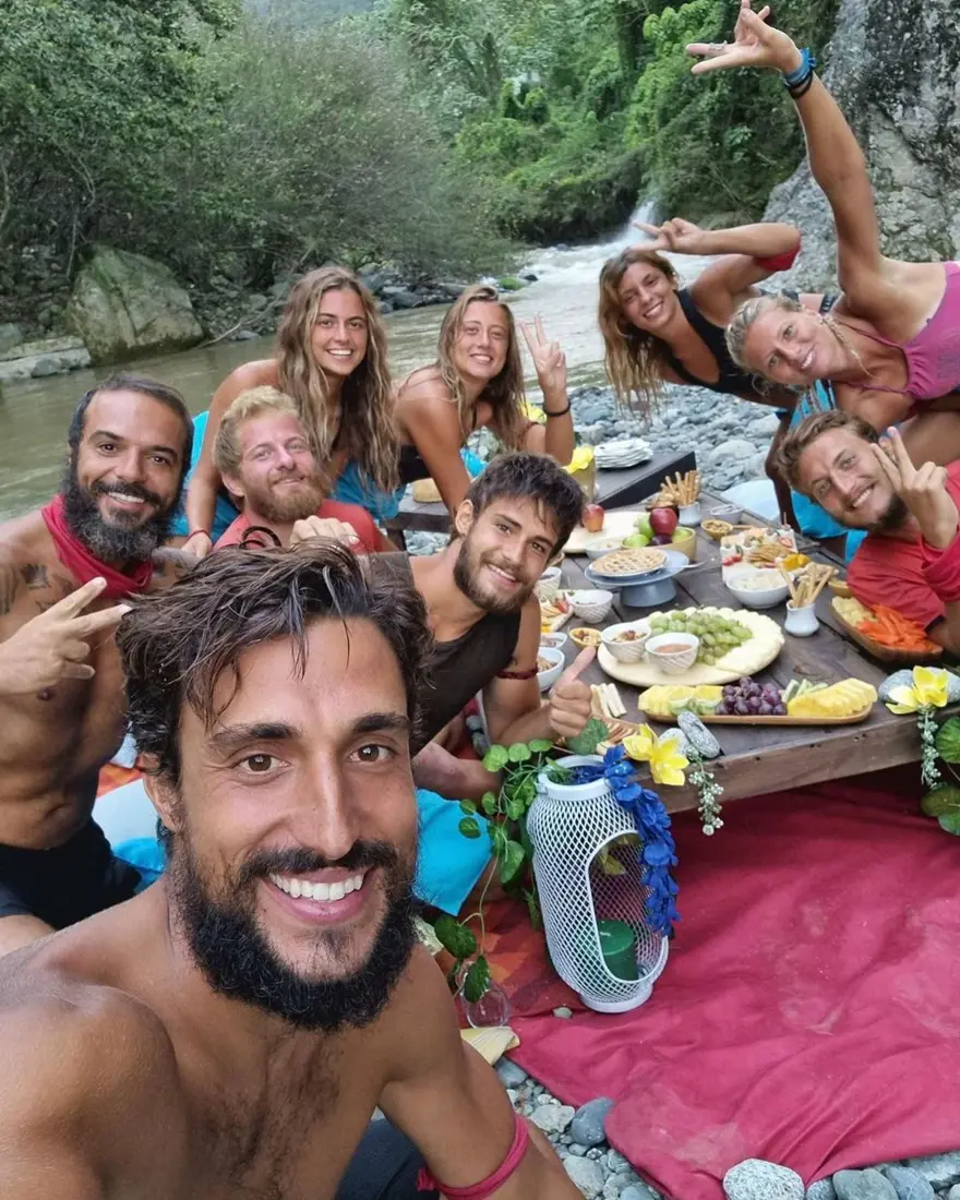 Batuhan Karacakaya Survivor sonrası ilk kez konuştu: Mavi takımdan kimse şampiyon olmayı hak etmiyor 8