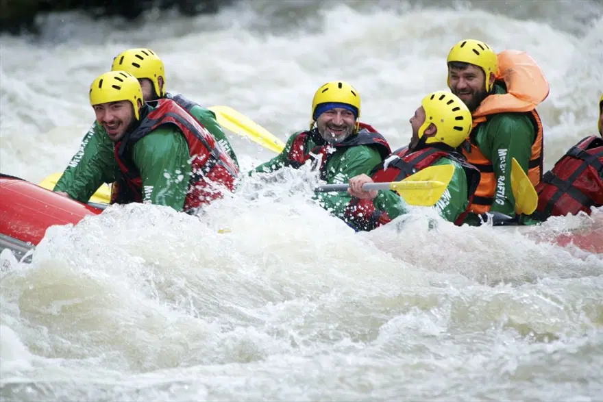 Melen Çayı'nda rafting sezonu açıldı 22 Melen Çayı'nda rafting sezonu açıldı 22