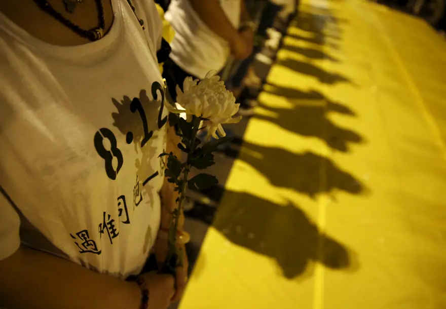 Çin'deki siyanür patlaması sonrası nehirde ölü balıklar 13